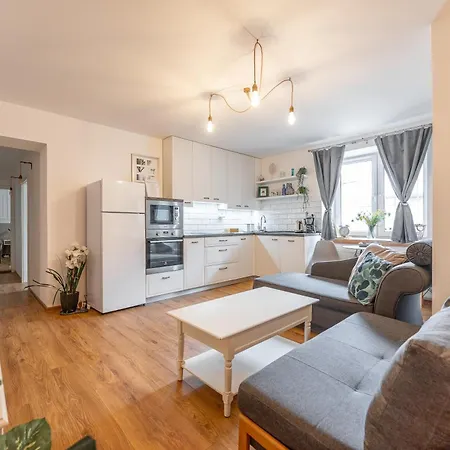 Appartement Blizko Stanice Center *