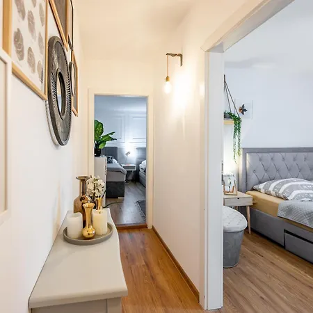 Blizko Stanice Center *